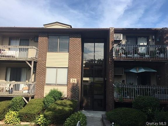 3rd image of 248 Country Club Ln
