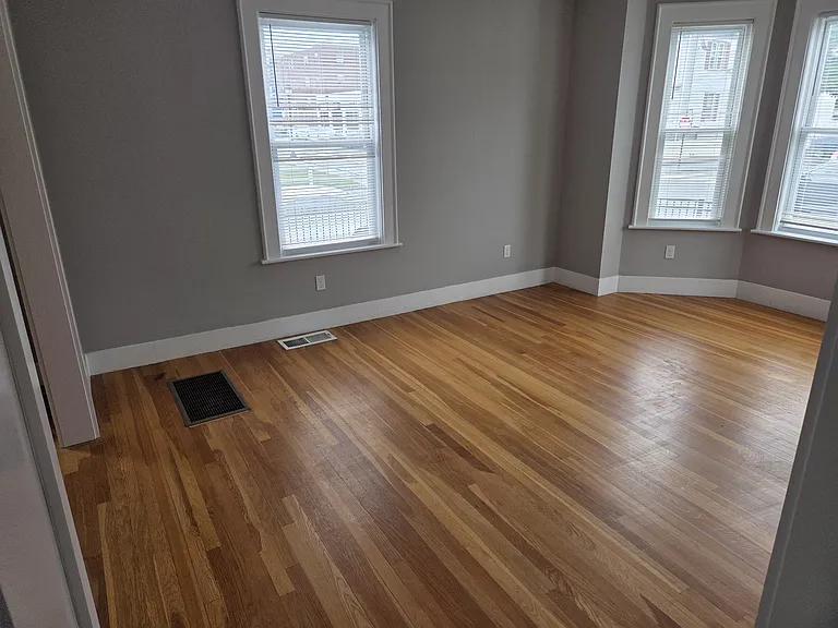 642 Moody St — Photo 15