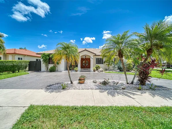 17453 NW 87th Pl, Hialeah, FL 33018