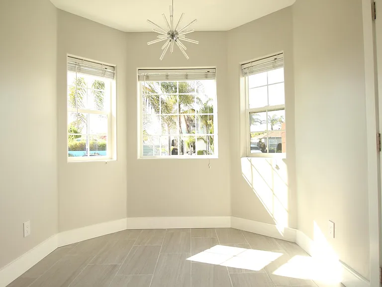 832 Rose Ave — Photo 22