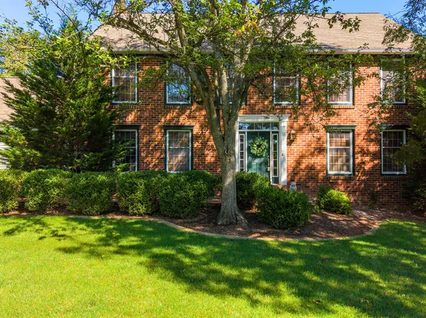 37 Millwood Dr, Danville, PA 17821