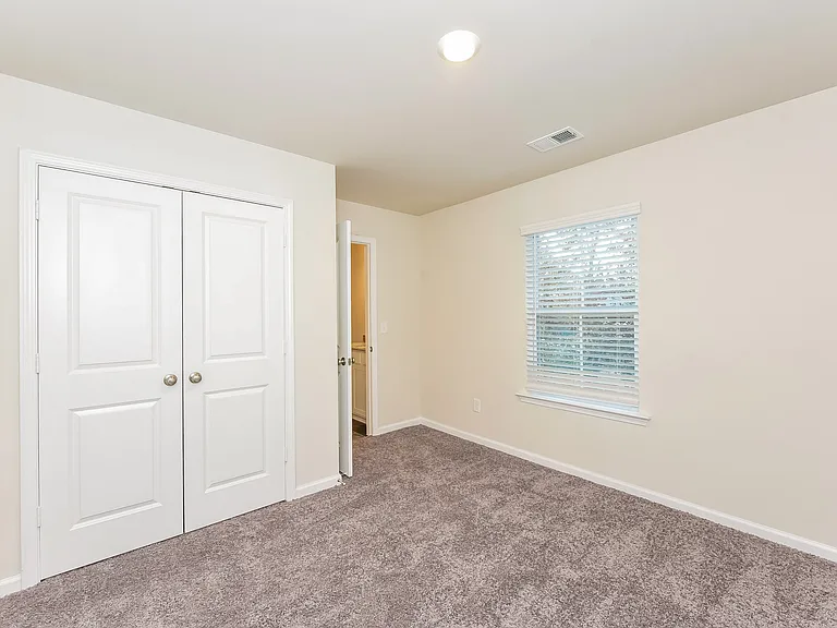 308 High Grove Way — Photo 10