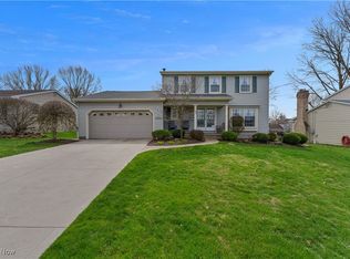 159 Mayflower Dr, Youngstown, OH 44512