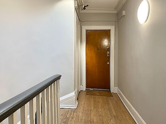 5th image of 129 E 27th St APT 3R