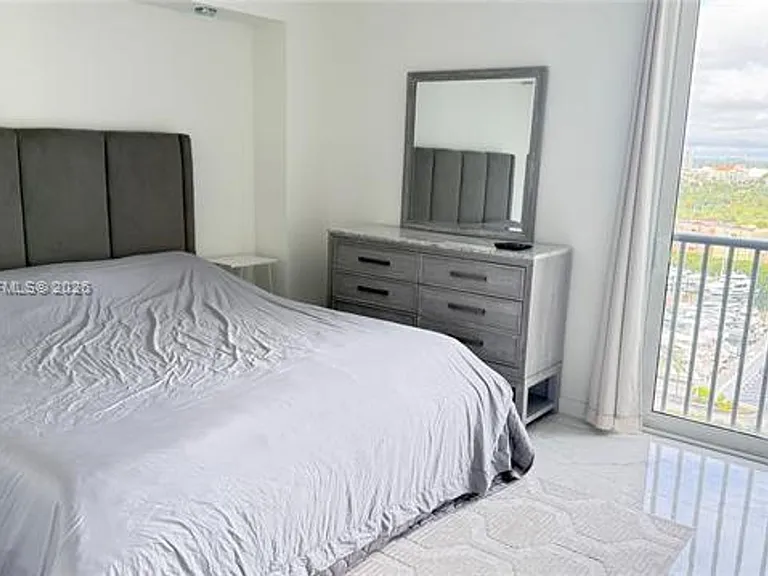 19707 Turnberry Way #18K — Photo 5