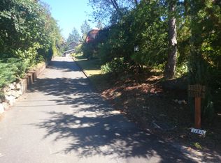 11810 8th Ave NW, Seattle, WA 98177