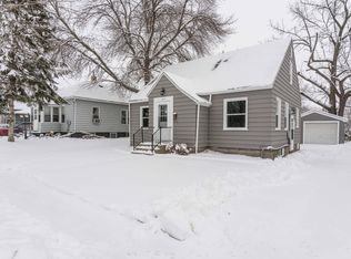817 4th St SW, Willmar, MN 56201