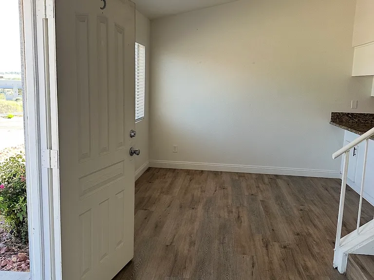 15978 Muni Rd #5 — Photo 9