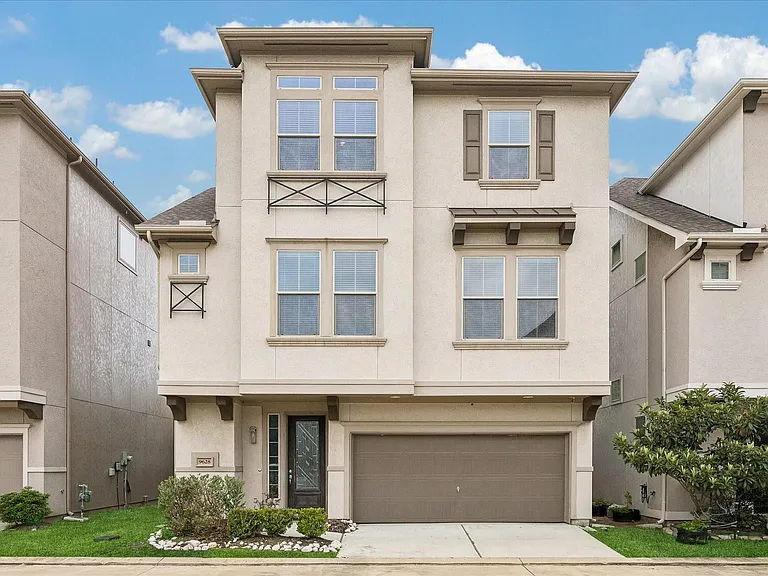 9628 Cambridge Manor Ln — Photo 1