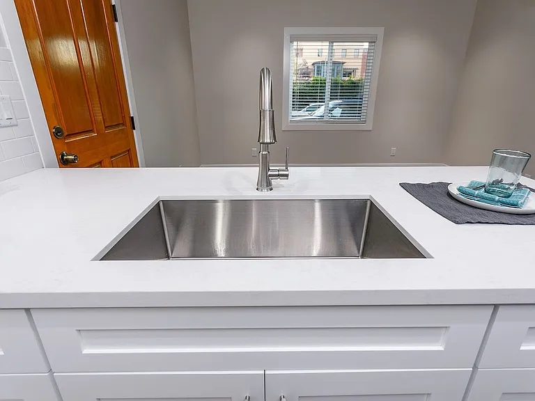 1BR in Prime Pasadena - 92 Walk Score + Parking + Free Electricity for 1 Year — Photo 11