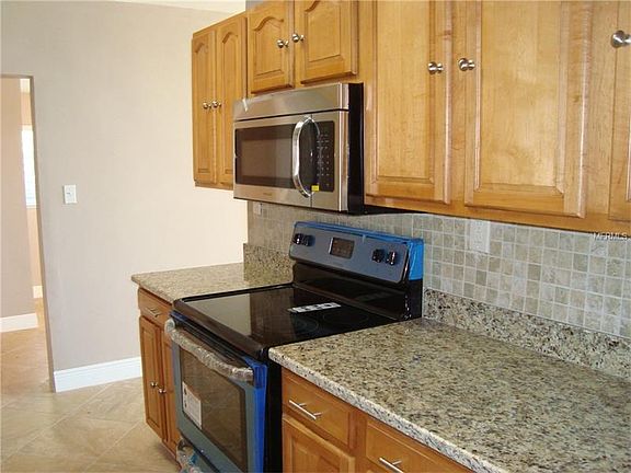 5th image of 1001 Dartmouth Dr