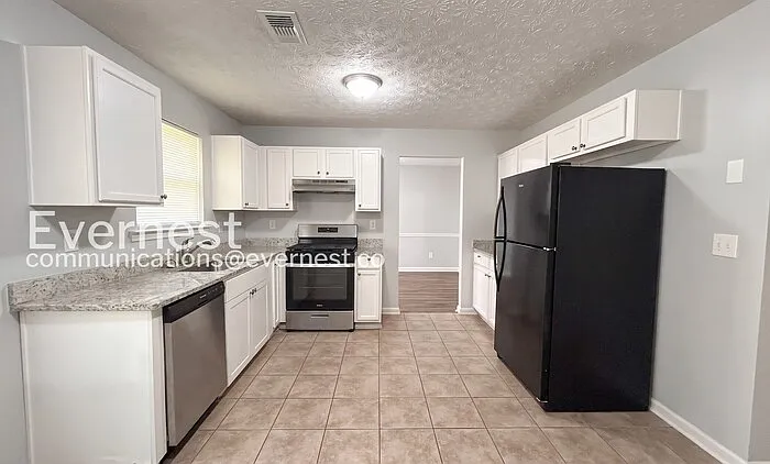 2410 Lafortune Dr — Photo 5