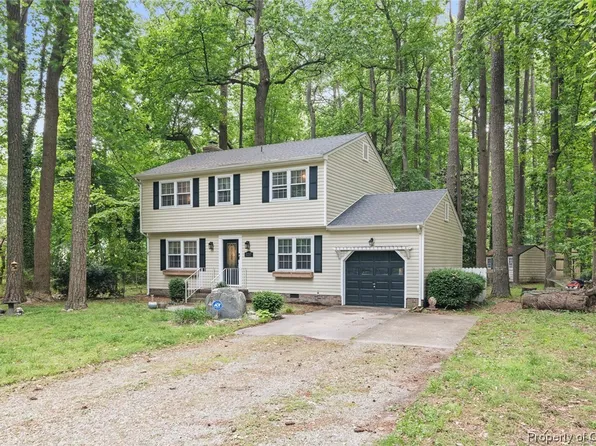 1257 Moyer Rd, Newport News, VA 23608