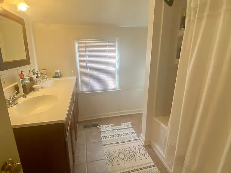 143 Barrett Heights Rd — Photo 3