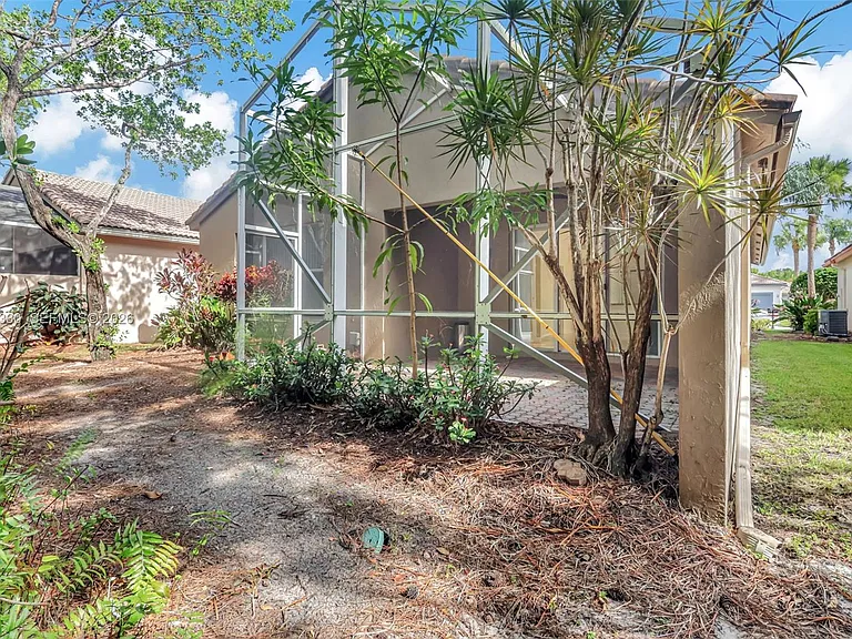 8481 Siciliano St — Photo 40