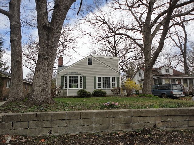 1st image of 21856 W 1st Ave