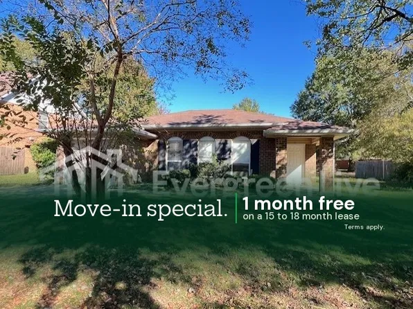 104 Swing Ct, Raeford, NC 28376