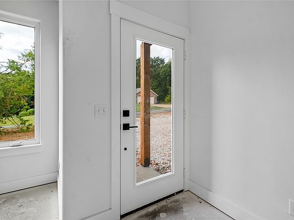 5th image of 6 Doon Cir