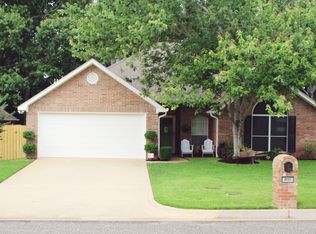 4111 Stonebrook Ln, Tyler, TX 75707