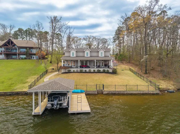 670 Bayshore Dr, Hot Springs, AR 71901