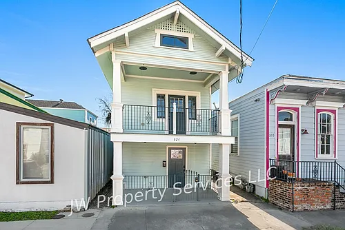 324 N Roman St Photo 1