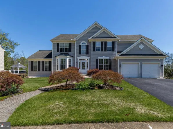 211 Robin Redbreast Rd, Newark, DE 19711