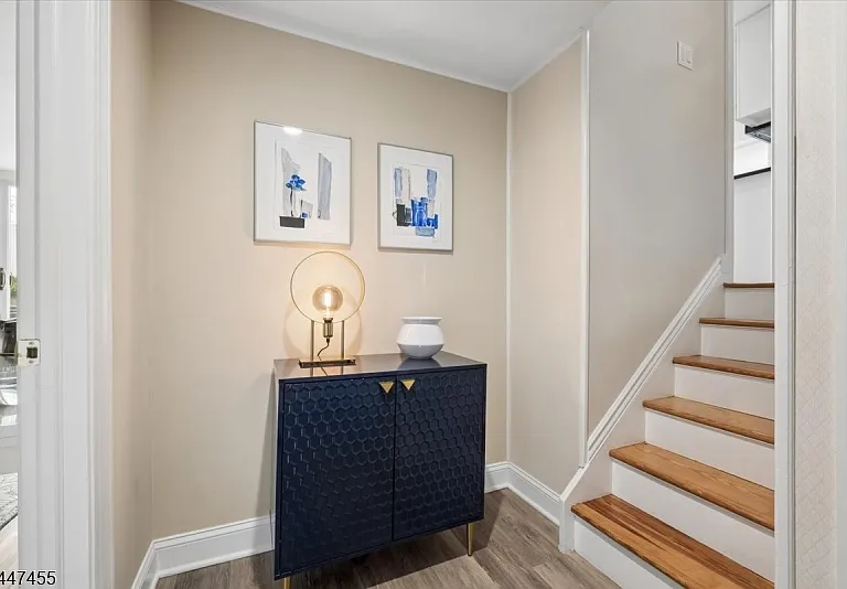 135 Commonwealth Ave — Photo 18