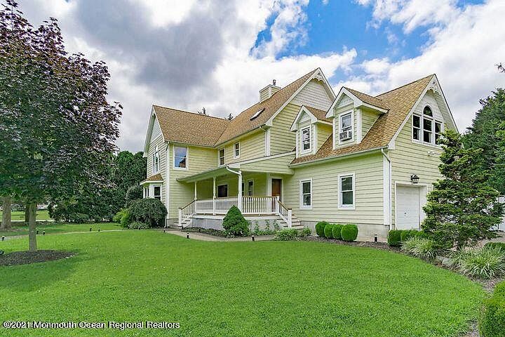1st image of 1512 Caroline Ln