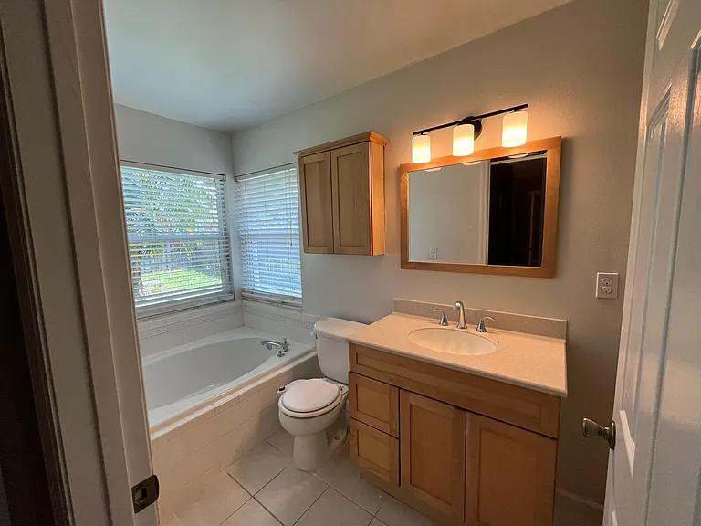 2452 Appalachian Dr — Photo 11