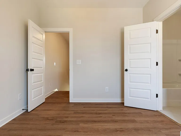 1191 Windsor Dr — Photo 13