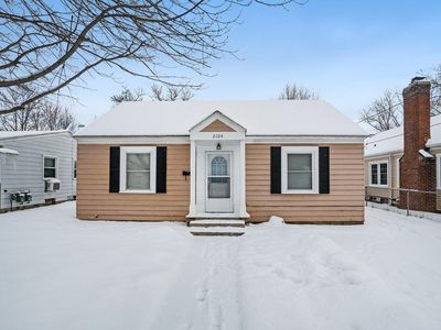 2104 Eastern Ave SE, Grand Rapids, MI, 49507