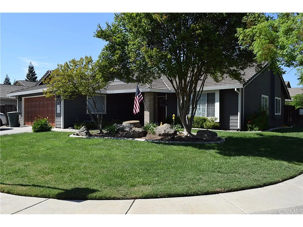 909 Auburn Ct photo 1