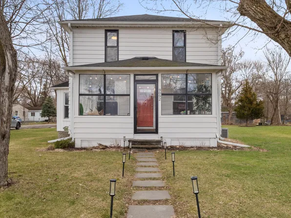 9092 Main St, Whitmore Lake, MI 48189