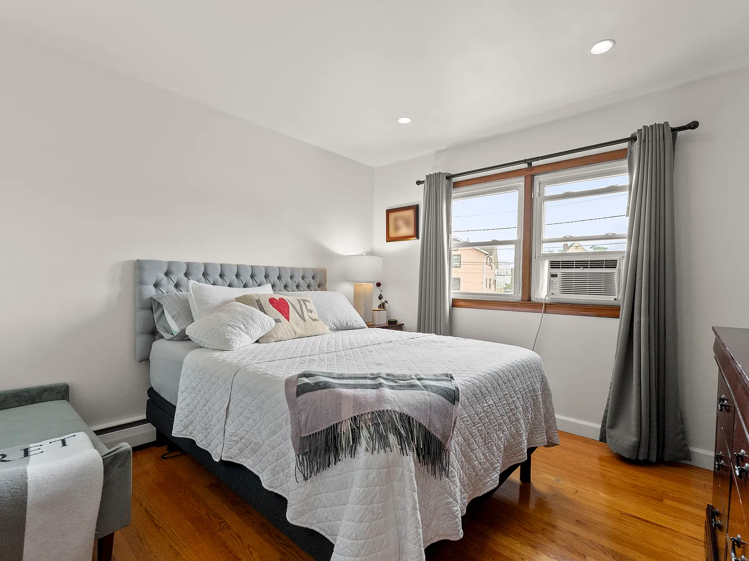 3 bed, $3,500 — Photo 3