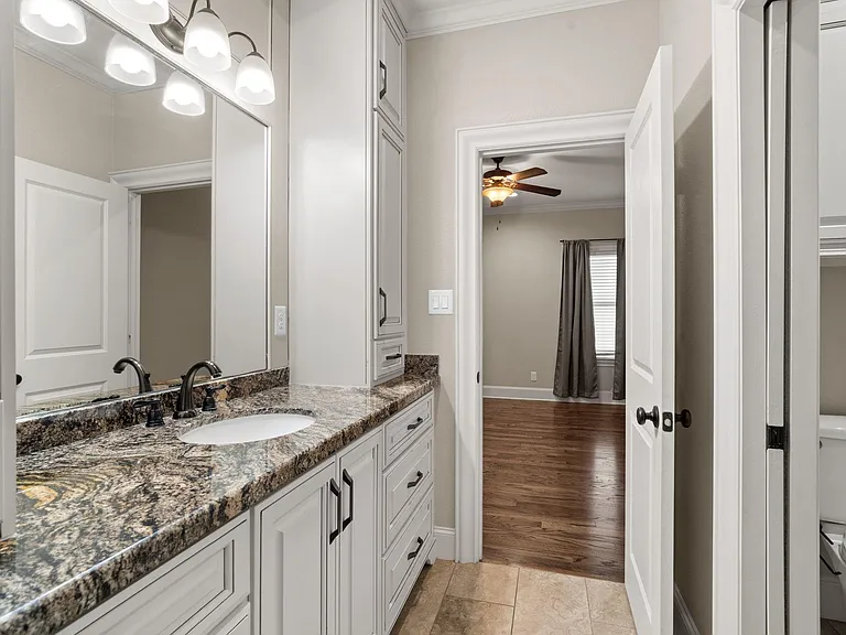 6806 Heron Dr — Photo 38
