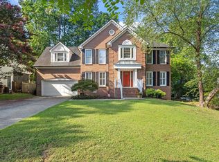 203 Widecombe Ct, Cary, NC 27513