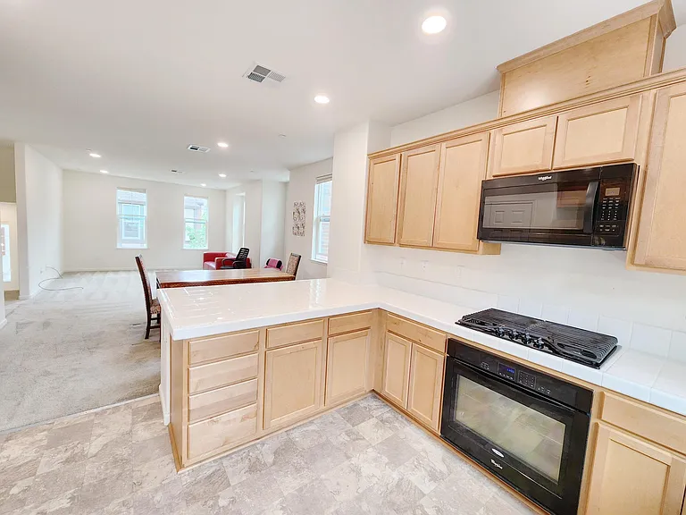 1025 Gabbiano Ln #1 — Photo 7