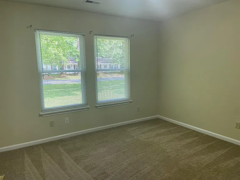 2126 Belvin Pl — Photo 6