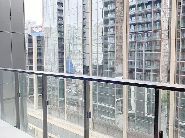 20 Edward St #610 — Photo 13