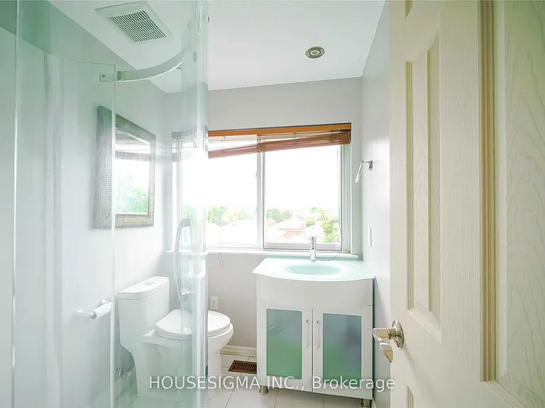 80 Strathaven Dr #21 — Photo 21