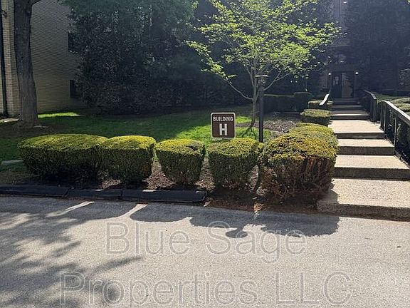 2nd image of 400 Glendale Rd #H-34