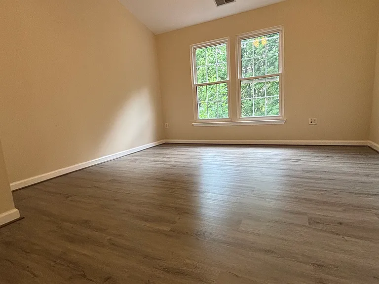 8879 Papillon Dr — Photo 17