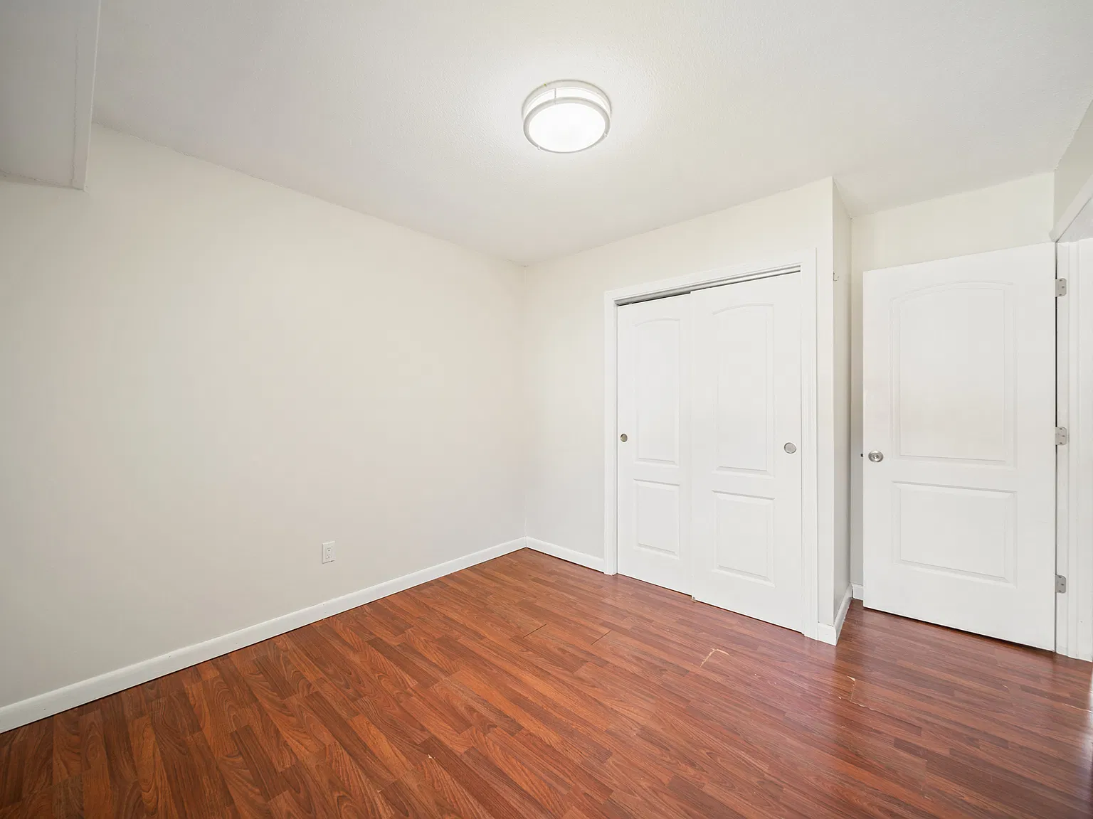 4 bed, 1346 sqft, $2,500 — Photo 3