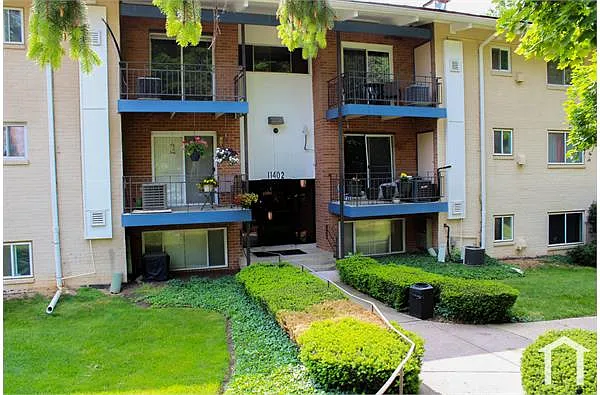 Building Photo - 11402 Cherry Hill Rd #103