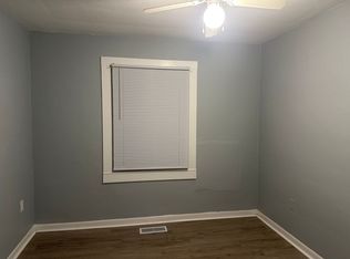 2156 S 12th St, Springfield, IL 62703