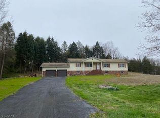 2 Bucky Ln, Vernon, NJ 07462