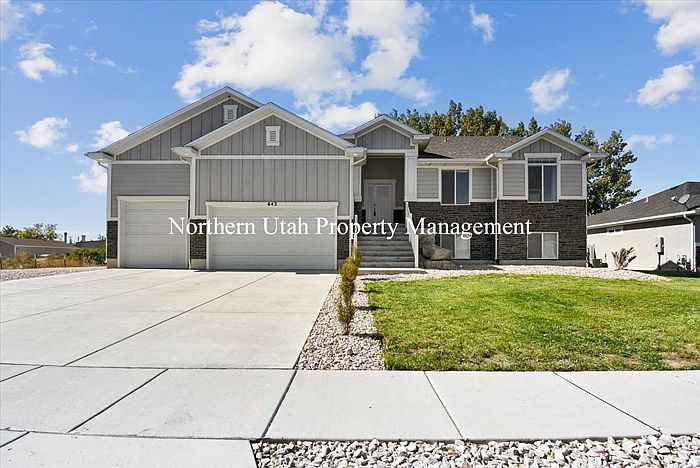 1 Front of Home_02092023