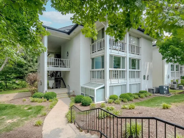 395 Redding Rd APT 183, Lexington, KY 40517