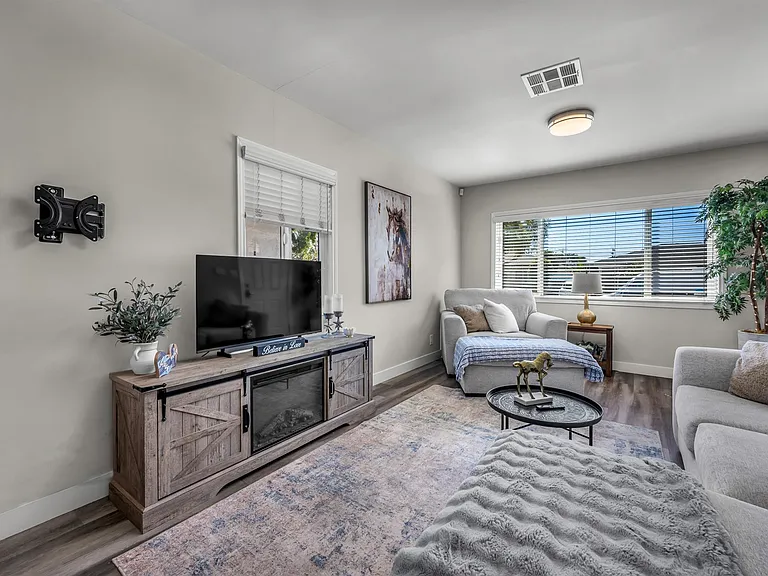 5017 W 123rd Pl — Photo 3