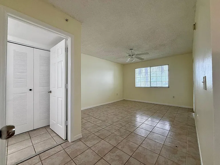 5065 Wiles Rd #204 — Photo 13